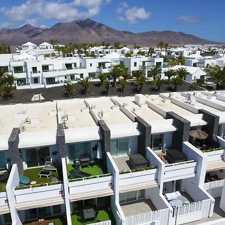 Gold - Duplex - Near The With Air-con By Lanzarote